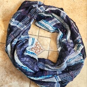 Loft scarf